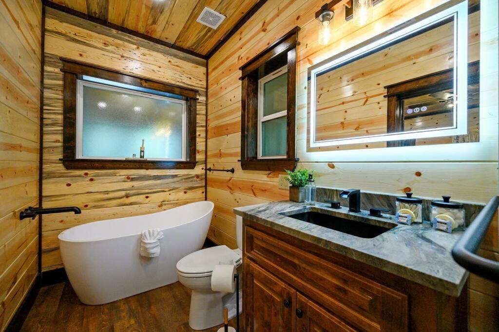 The Whiskey Trip! Family Getaway Villa Broken Bow Eksteriør bilde