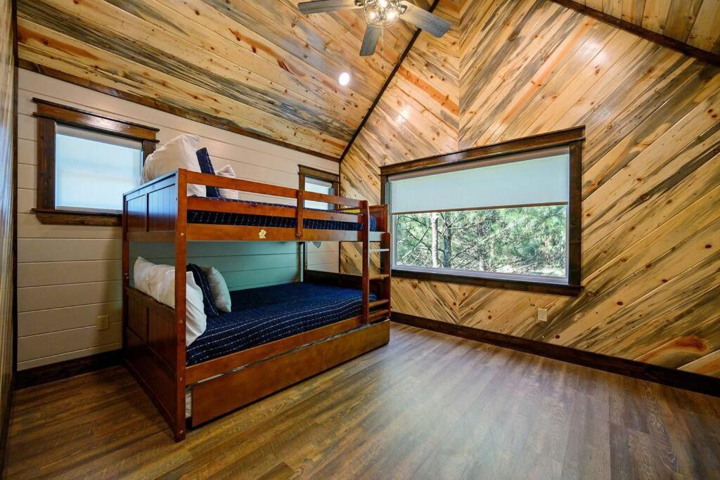 The Whiskey Trip! Family Getaway Villa Broken Bow Eksteriør bilde
