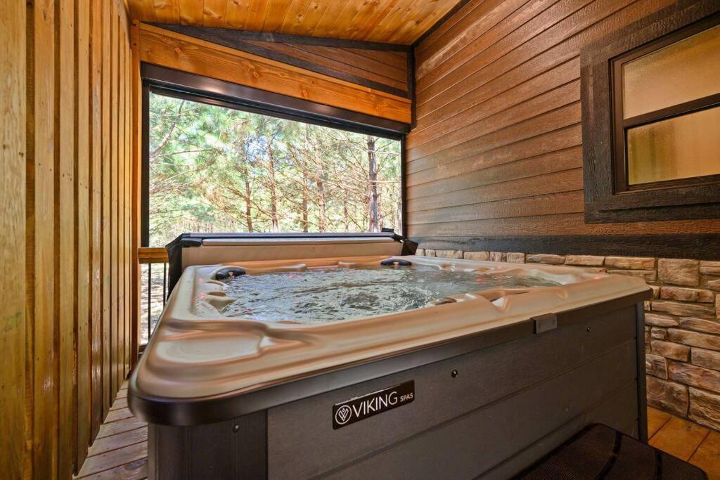 The Whiskey Trip! Family Getaway Villa Broken Bow Eksteriør bilde